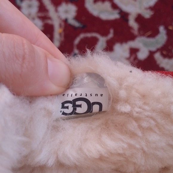 Red Ugg Moccasins 🍒 Sheep Wool Sherling Slippers Rare Color - Picture 14 of 16